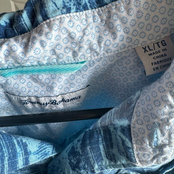 Tommy Bahama Hawaiian Shirt Mens XL Blue Tropical Aloha Rayon Short Sleeve - Picture 3 of 3